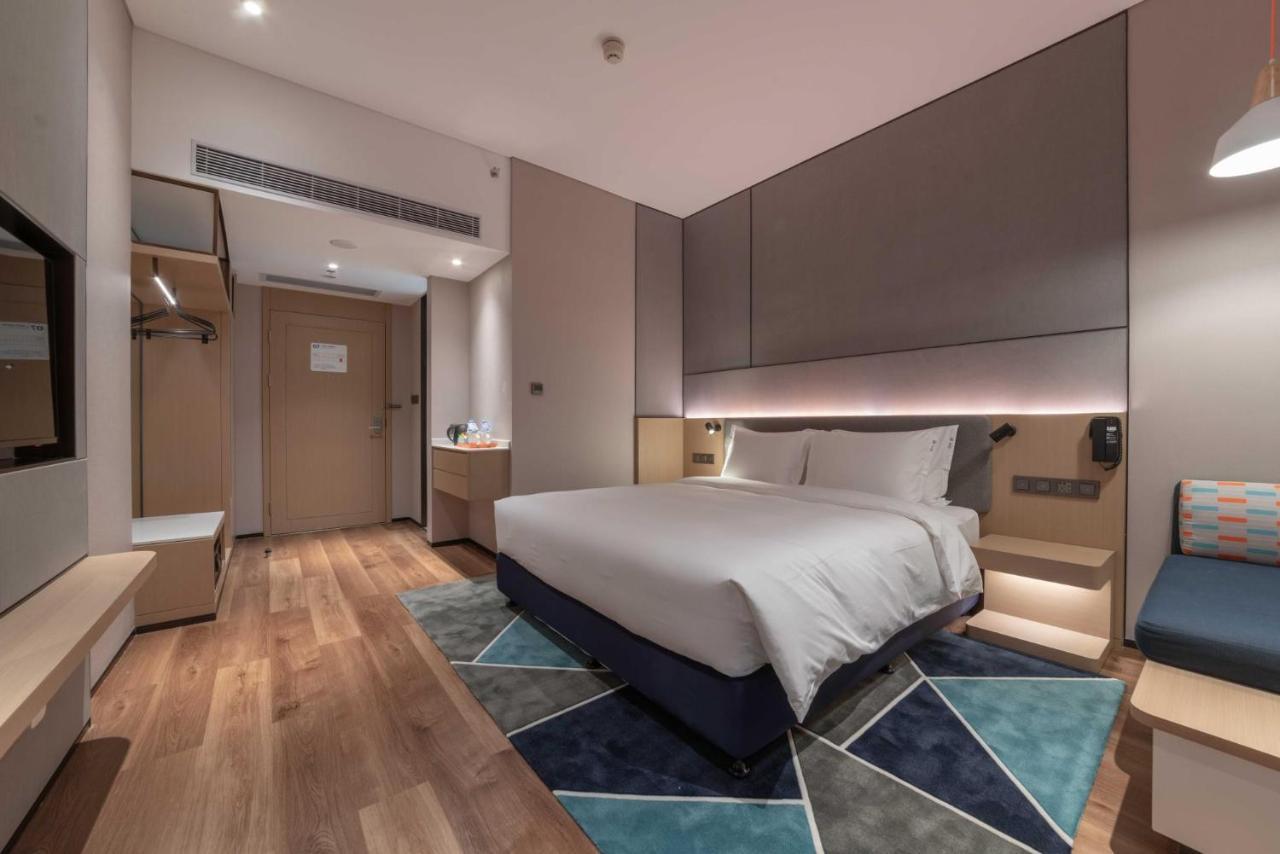 Holiday Inn Express Shenzhen Longhua By Ihg Екстер'єр фото