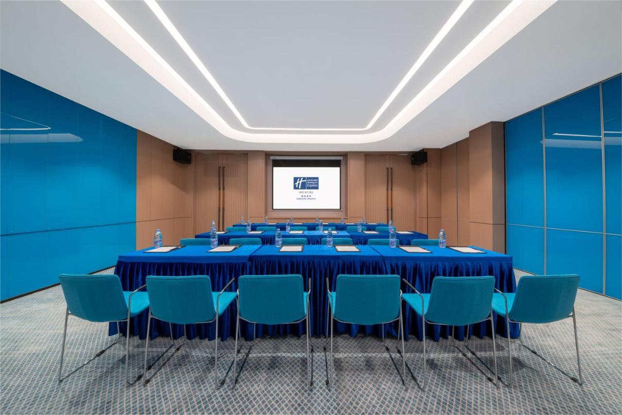 Holiday Inn Express Shenzhen Longhua By Ihg Екстер'єр фото