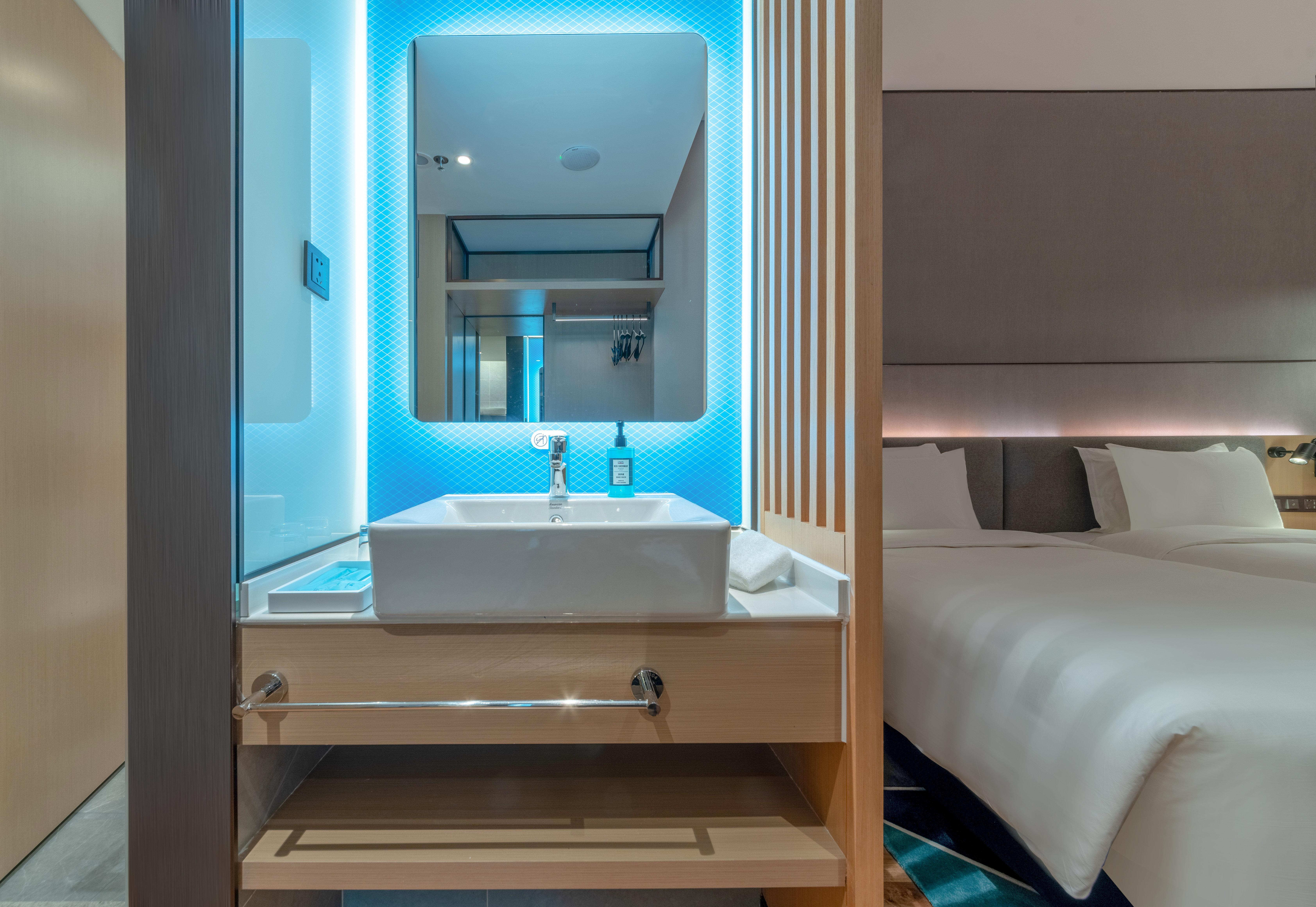 Holiday Inn Express Shenzhen Longhua By Ihg Екстер'єр фото