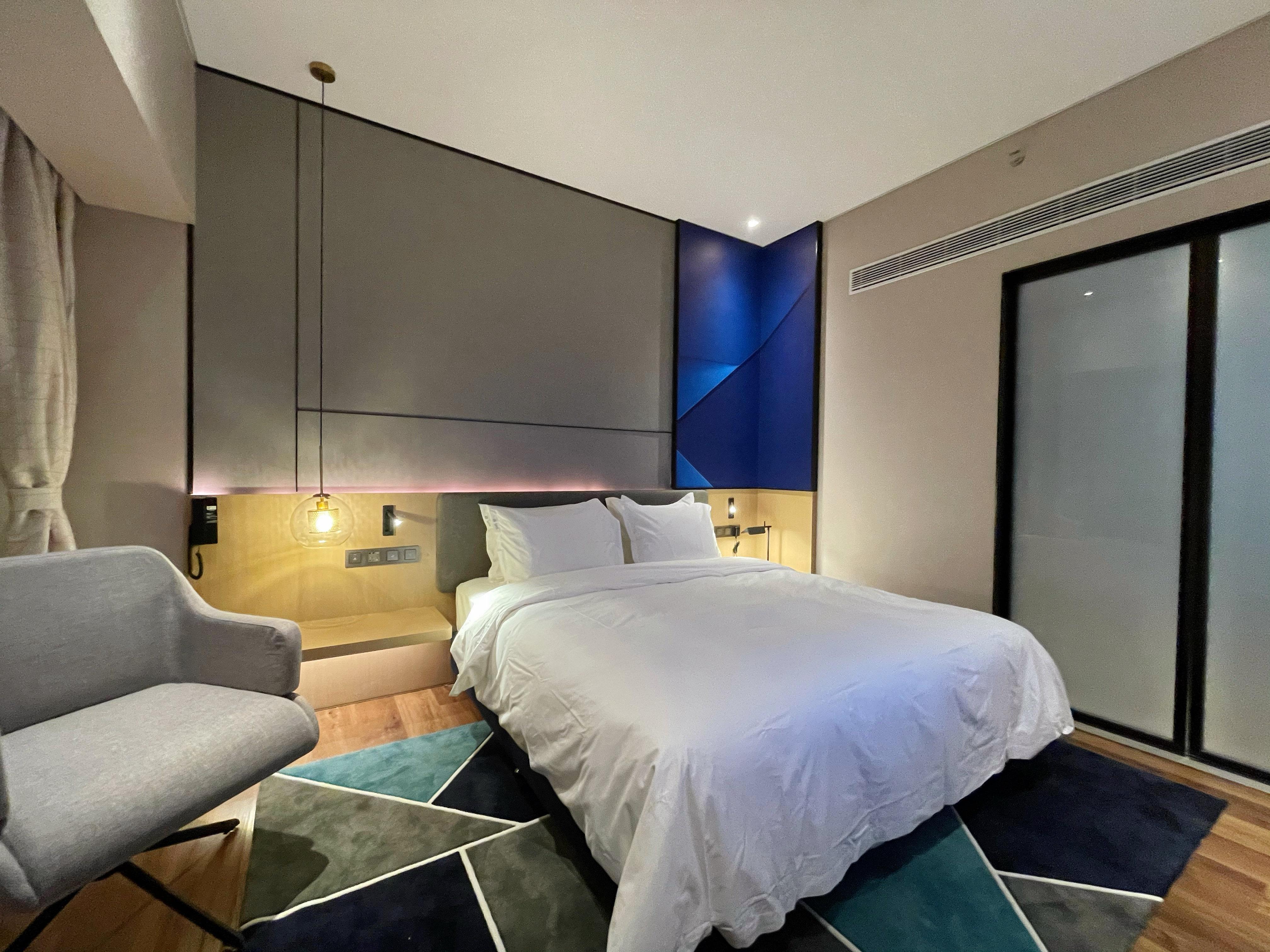Holiday Inn Express Shenzhen Longhua By Ihg Екстер'єр фото