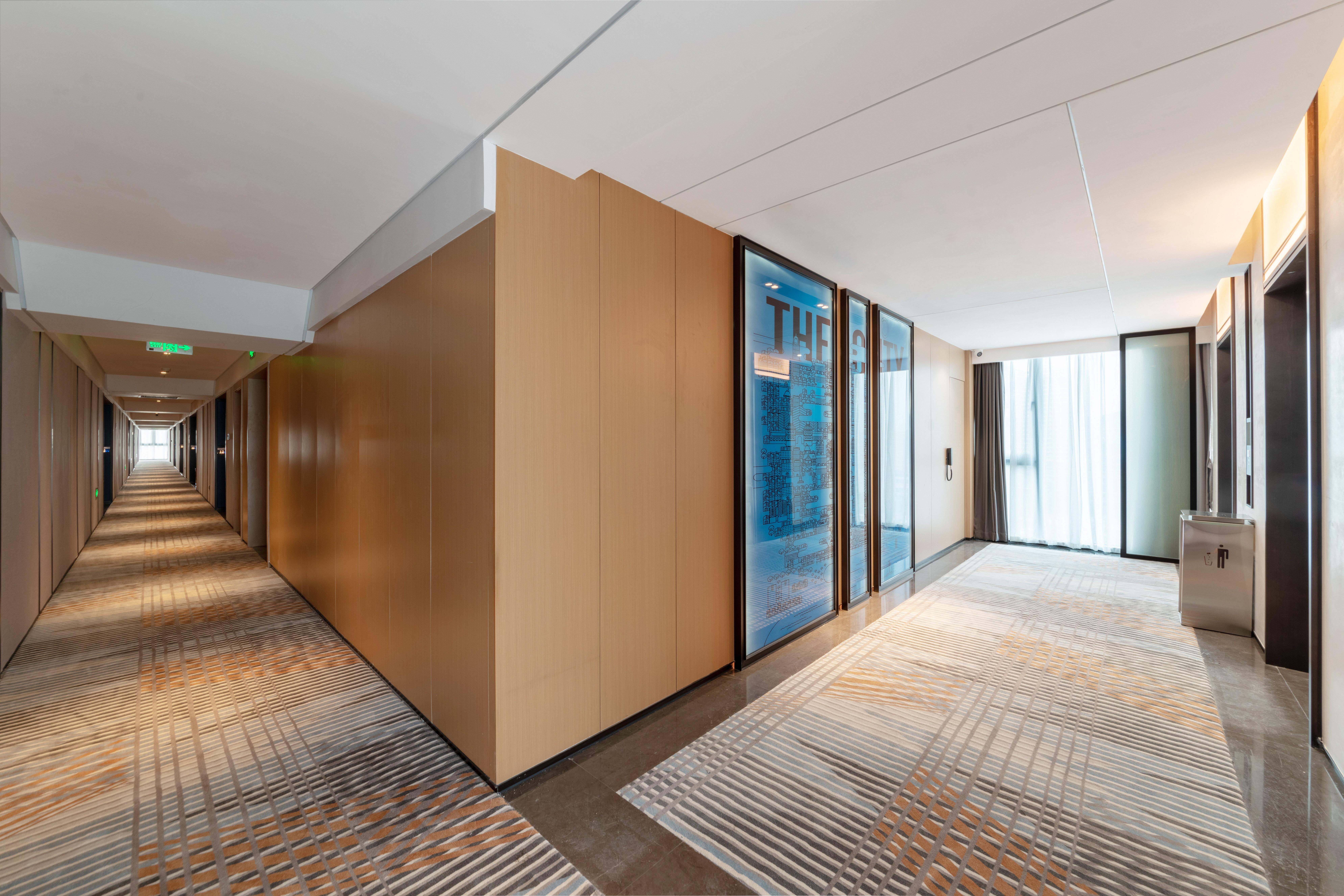 Holiday Inn Express Shenzhen Longhua By Ihg Екстер'єр фото
