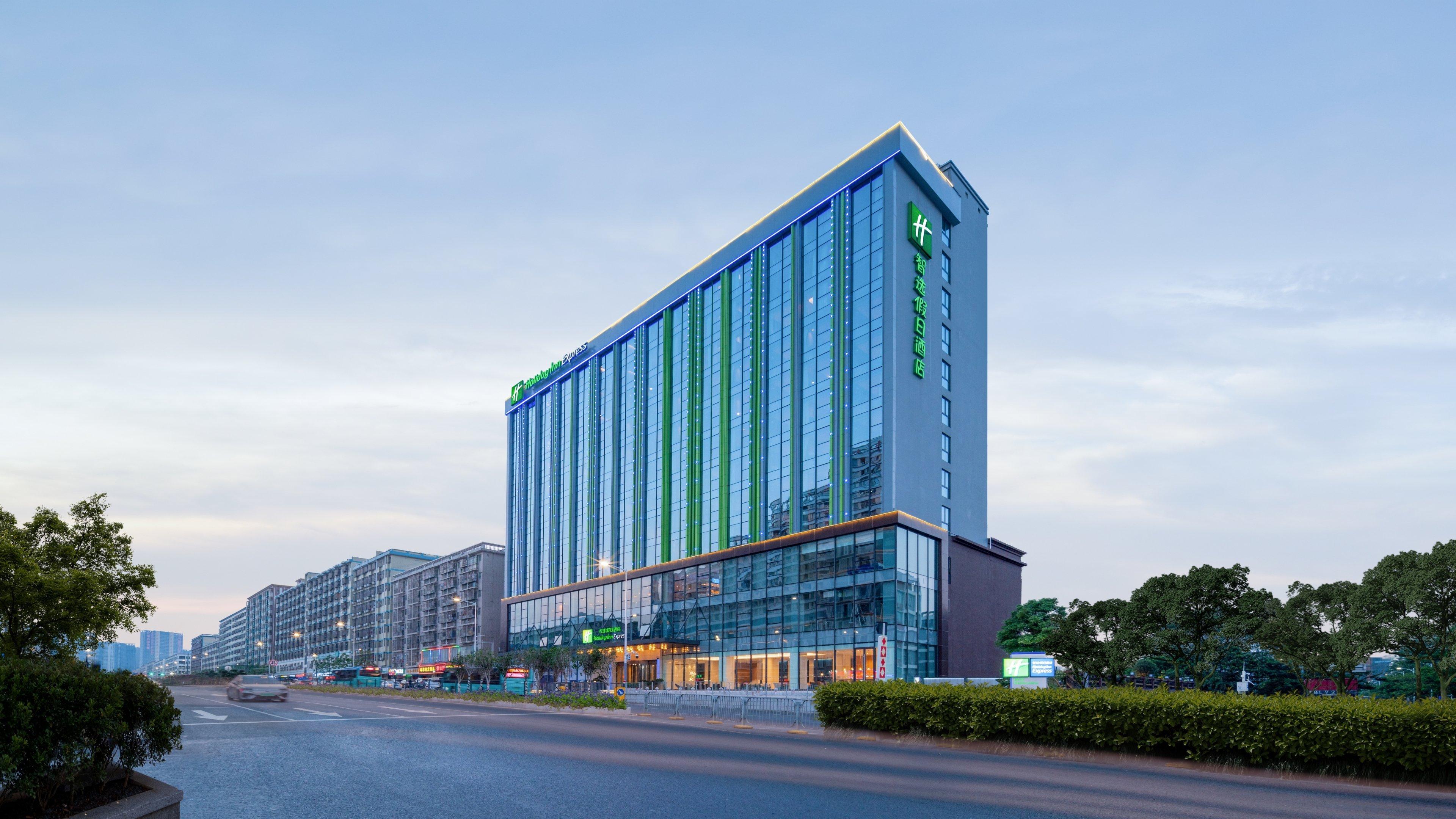 Holiday Inn Express Shenzhen Longhua By Ihg Екстер'єр фото